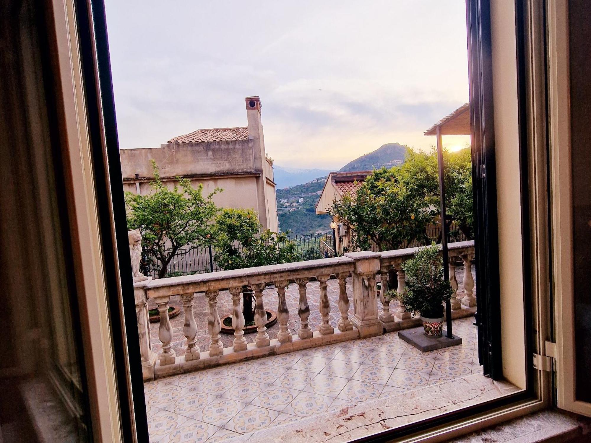 Donna Rosa - Your Home In Taormina Eksteriør bilde